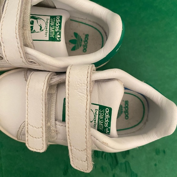 EUC Baby Stan Smith Adidas size 5 - Picture 6 of 6
